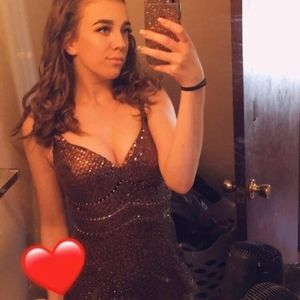 Meet your Posher, Marissa